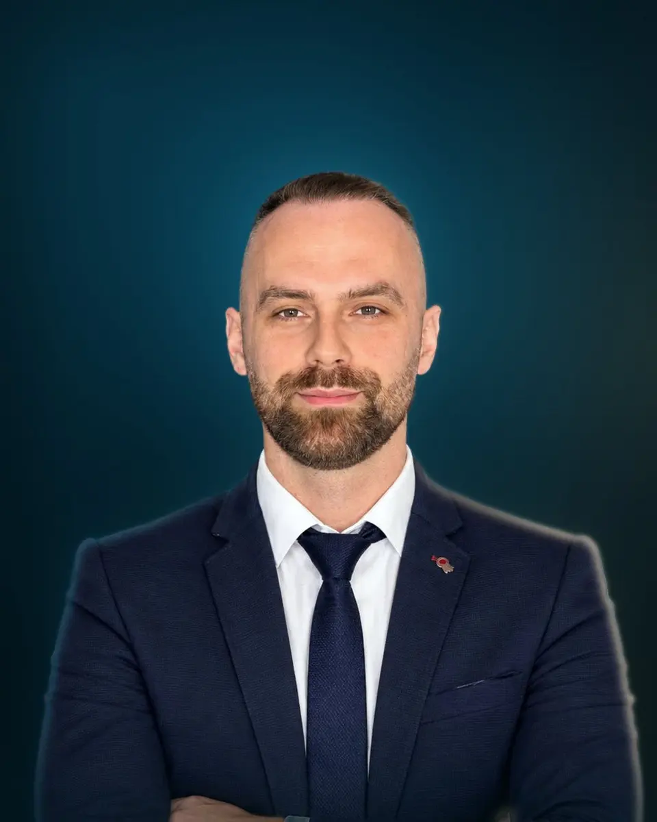 Vangjush, Operations Manager