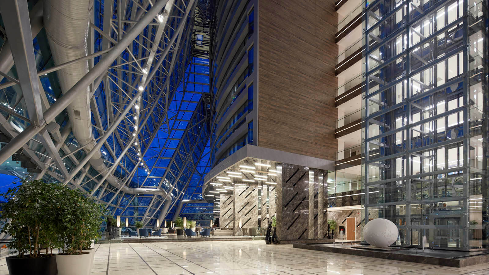 Image illustrating the benefits of combining hair transplantation with other treatments like PRP for enhanced results.